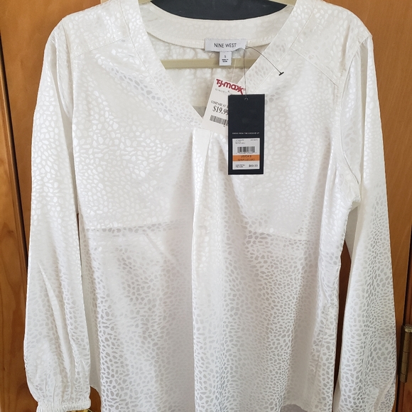 White leopard blouse size small - Picture 2 of 3